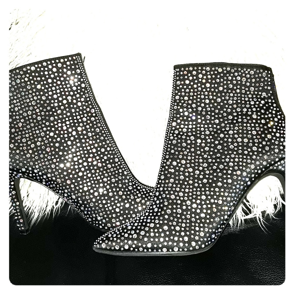 Ankle Boots studded